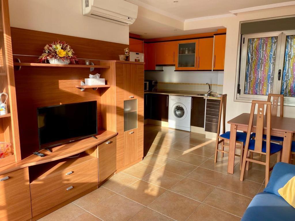 Enfoz Con Parking Y A La Orilla Del Mar Apartment Bagian luar foto